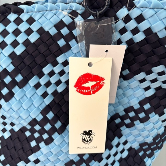 NEW Wildfox Large Woven Tote Bag Beach Bag Navy And Light Blue - Picture 4 of 5